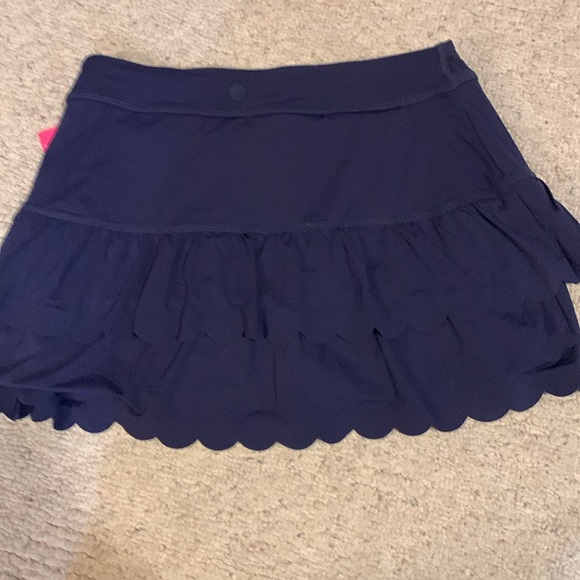 Lilly Pulitzer Skort - Picture 2 of 11